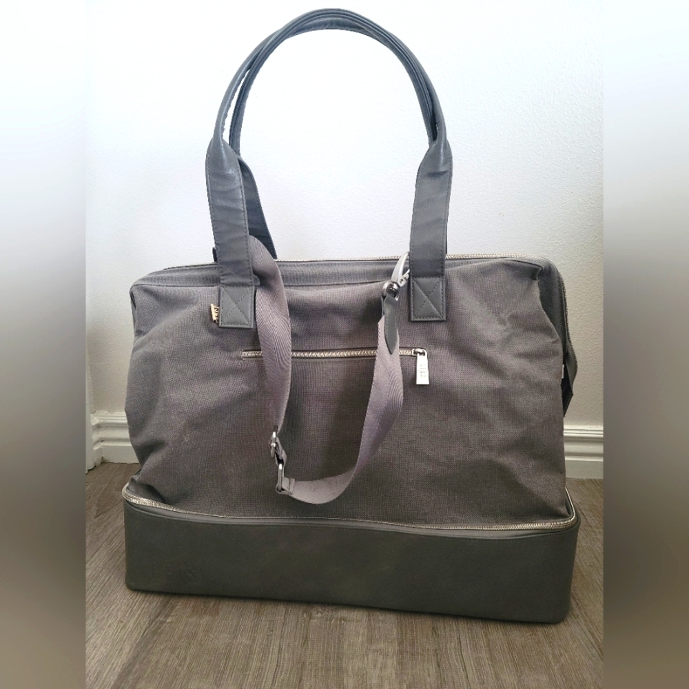 Beis Weekender in Gray